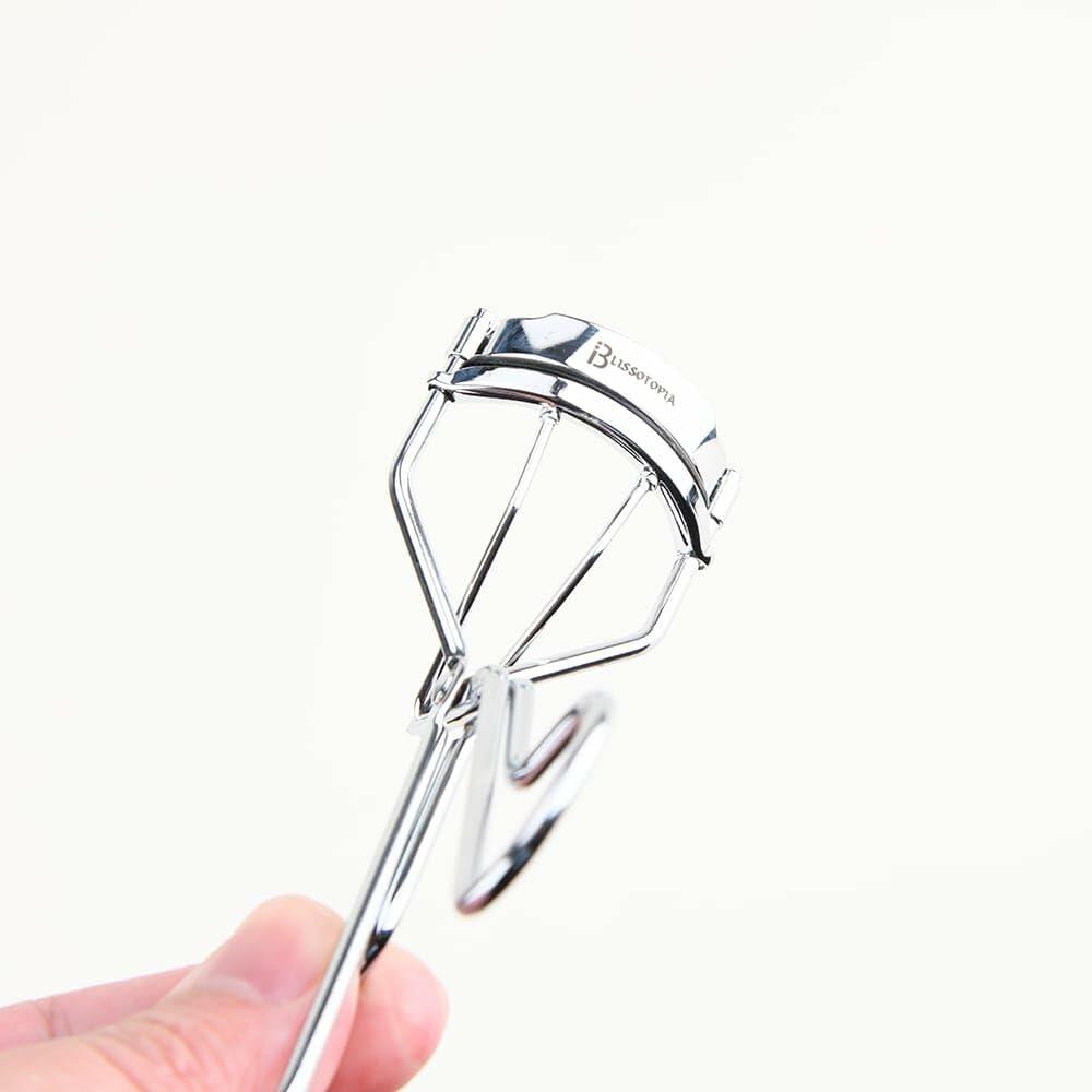 2-in-1 Eyelash Curler & Tweezer Set — Travel-Ready